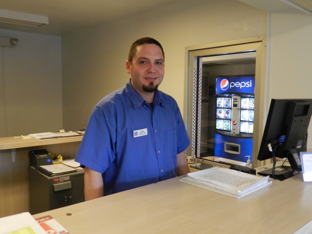 Chris from Motel 6 in Mojave